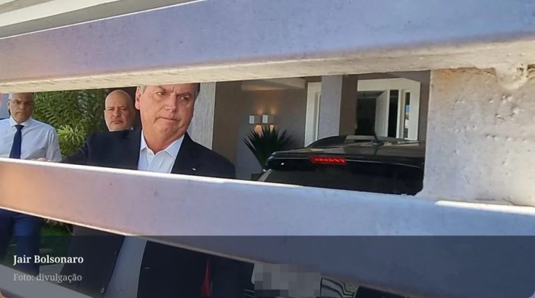 Com documento Bolsonaro reúne filhos e cúpula do PL para definir estratégia após ação da PF